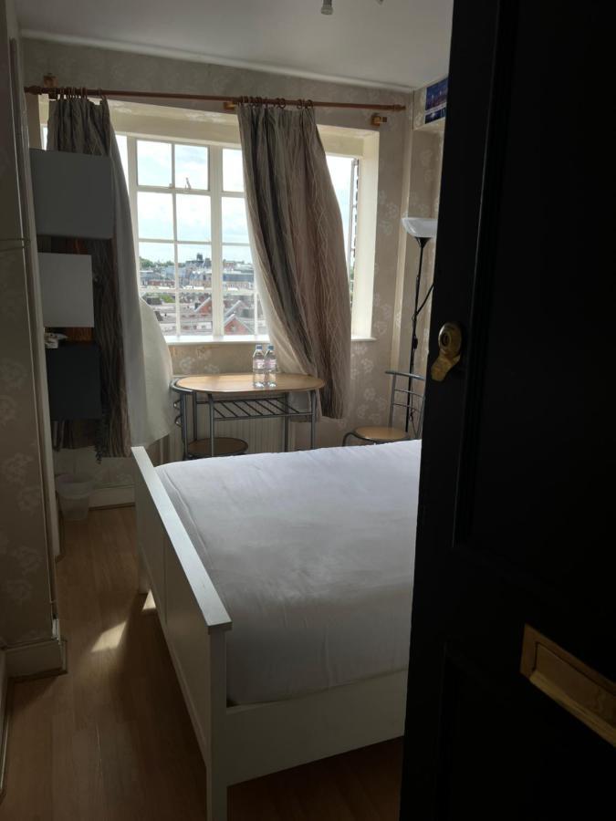 Super Located Studio In South Ken At Chelsea Cloister London Exterior photo