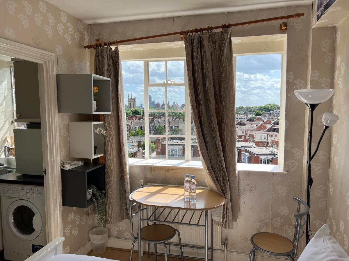 Super Located Studio In South Ken At Chelsea Cloister London Exterior photo